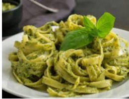 Pesto Soslu Fettucini